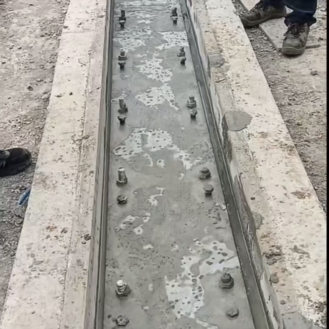 沾化港口码头起重机龙门吊重型机械设备稳固用早强快凝轨道胶泥